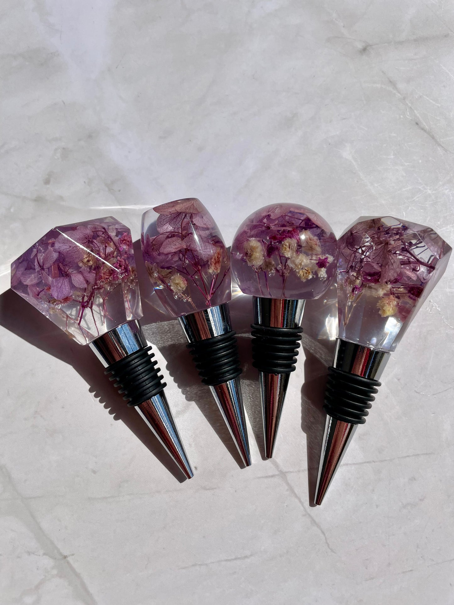 Dried Flower Wine Stopper | Resin Botanical Gift Barware | Handmade Floral Cork Topper | Wedding Favor