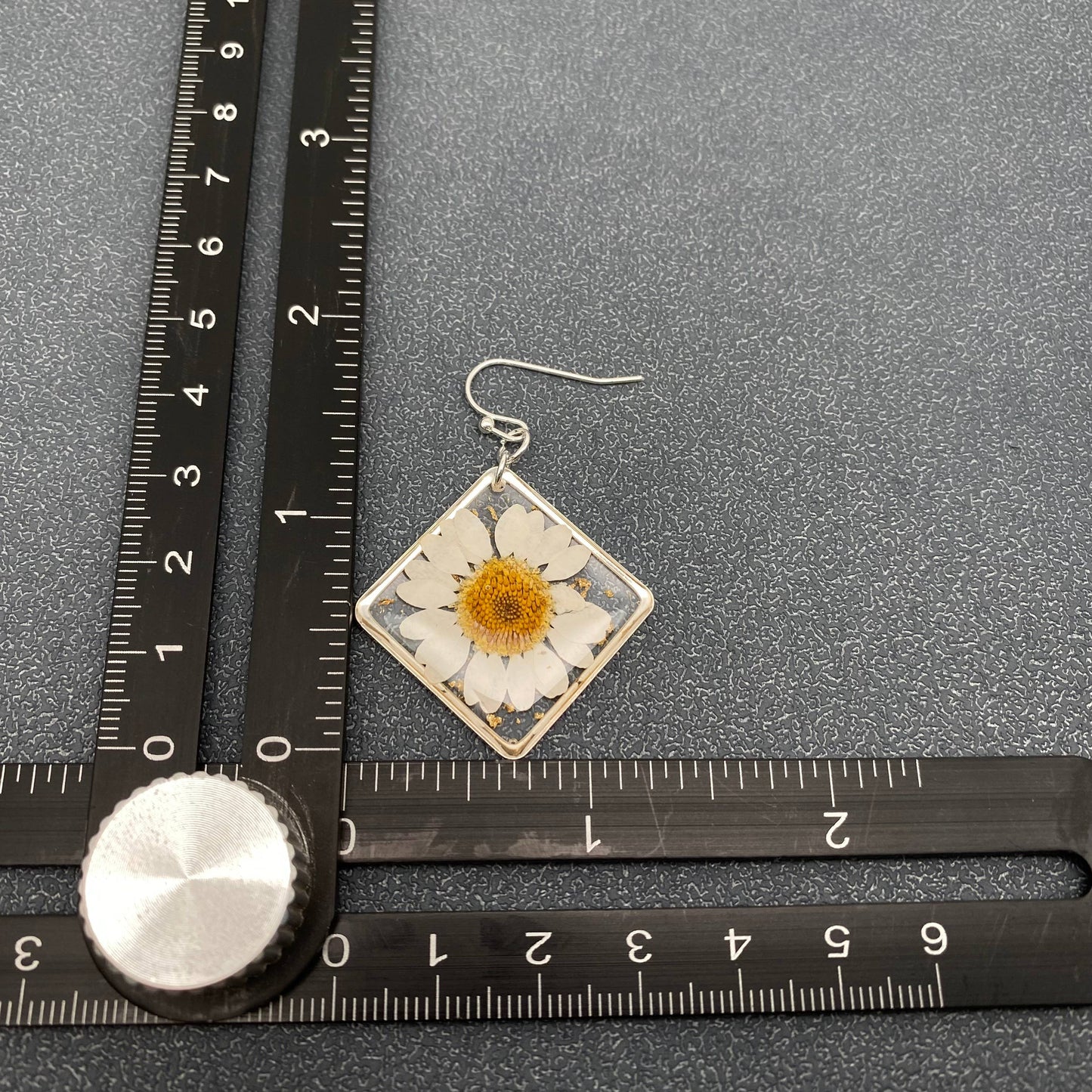 Leucanthemum Paludosum Dried Flower Rhombus Earrings