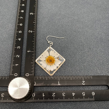 Leucanthemum Paludosum Dried Flower Rhombus Earrings