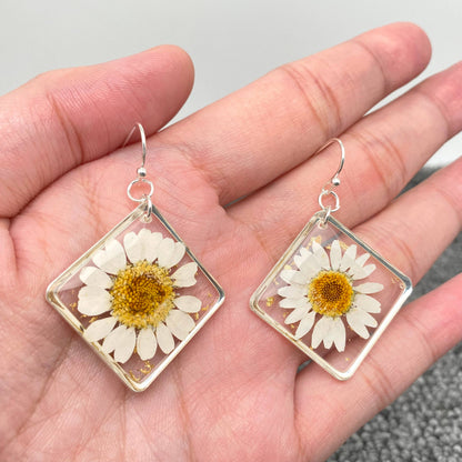 Leucanthemum Paludosum Dried Flower Rhombus Earrings