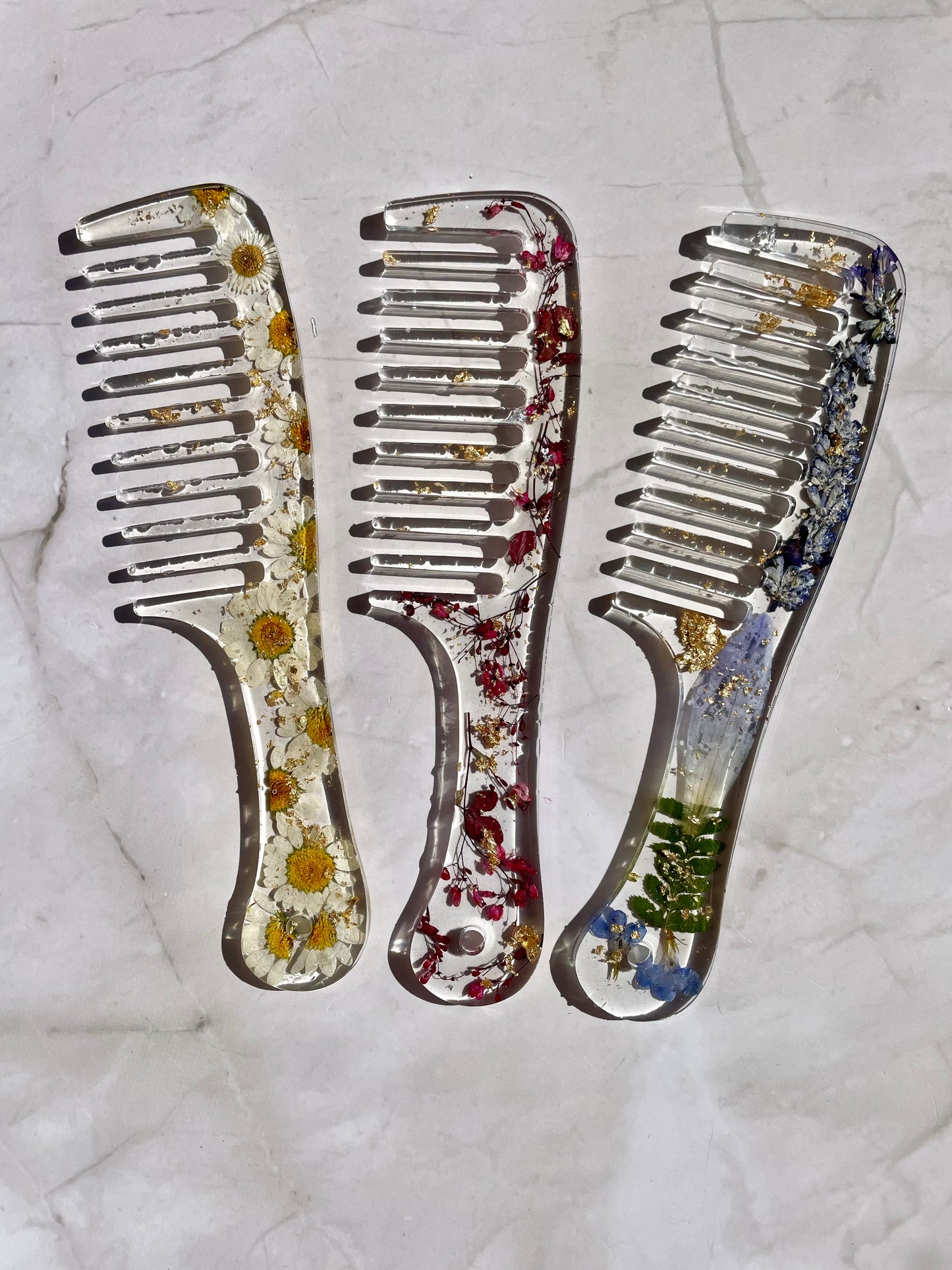 Pressed Flower Hair Comb: Floral Hair Accessory