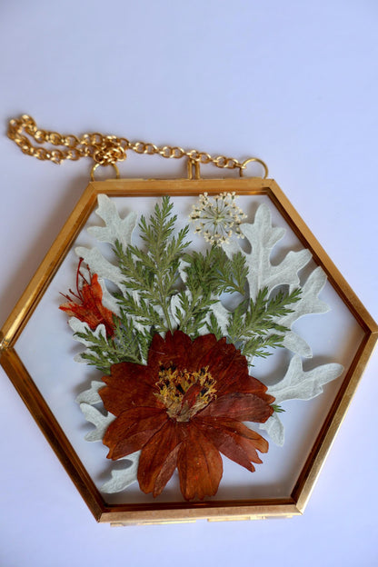 Pressed Flower Frame: Botanical Decor, Floral Gift, Dried Flowers