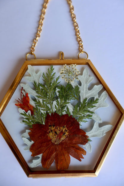 Pressed Flower Frame: Botanical Decor, Floral Gift, Dried Flowers
