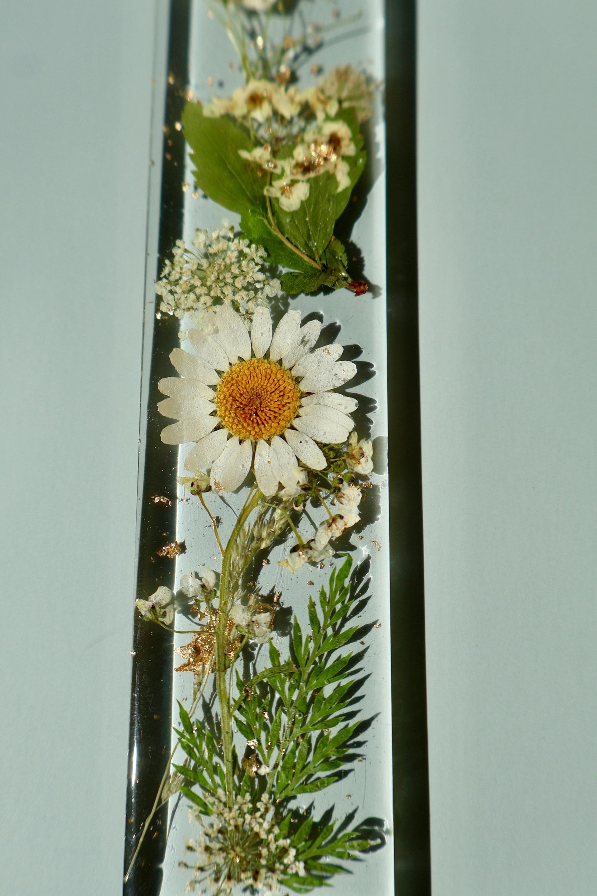 Handmade Pressed Flower Bookmark: Floral Resin Reading Accessory