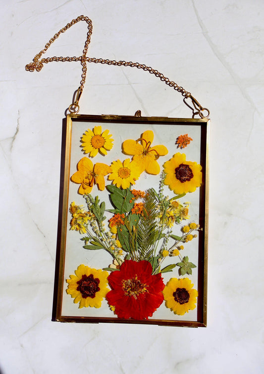 Custom Pressed Flower Polaroid Frame: Botanical Wall Art, Dried Wildflower Decor, Floral Gifts