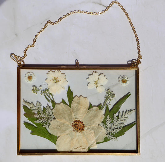 Custom Pressed Flower Polaroid Frame: Botanical Wall Art, Dried Wildflower Decor, Floral Gifts