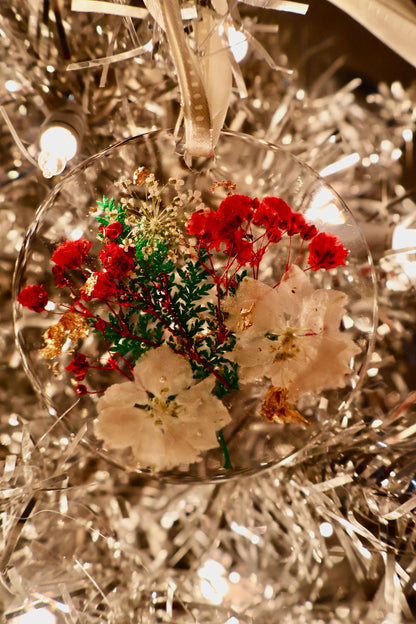 Pressed Flower Christmas Ornaments: Floral Christmas Gift